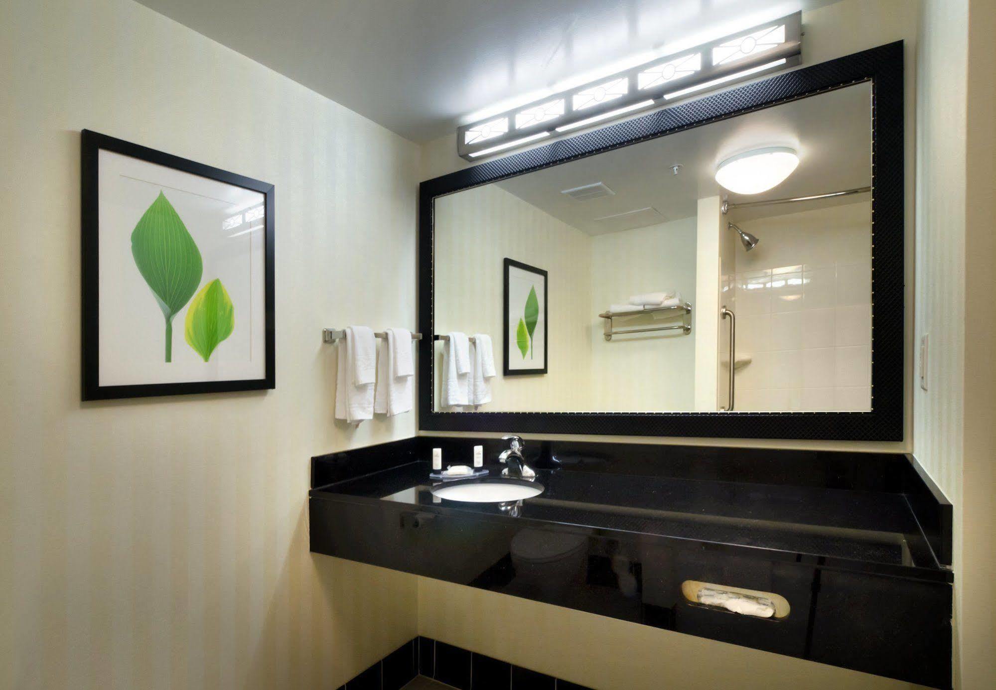 Fairfield Inn & Suites Wilmington Wrightsville Beach Exteriör bild